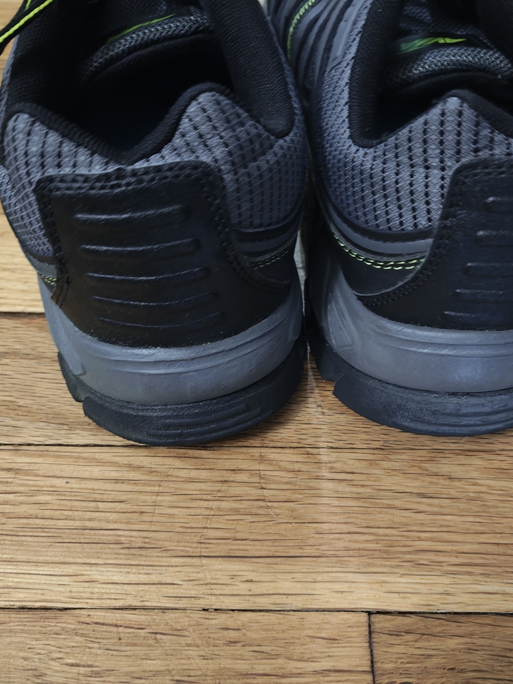 Avia Men's Gray Athletic Shoes with Neon Yellow Accents - Picture 6 of 8